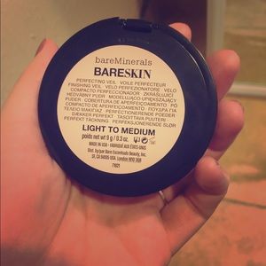 bareMinerals -bareSkin Perfecting Veil Powder!